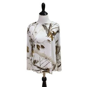 Realtree Women's L Large Hunting Shirt Fitted Long Sleeves White Winter Camo